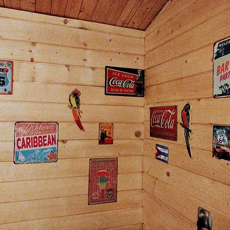 Lesny Zakatek Malediwy Jacuzzi Free شاليه يافوجنا