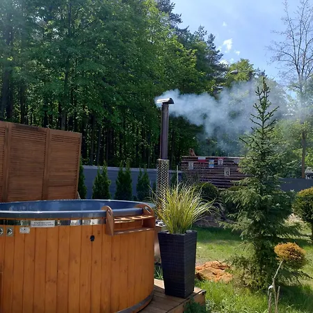 Lesny Zakatek Malediwy Jacuzzi Free * ヤヴォジュノ