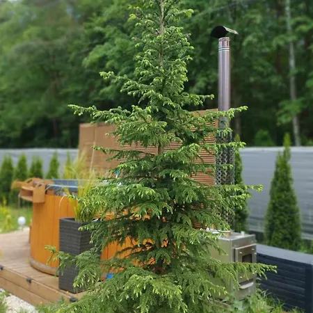 Lesny Zakatek Malediwy Jacuzzi Free * ヤヴォジュノ